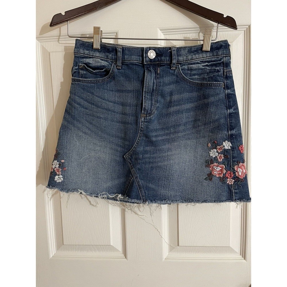 Express Skirt Womens Size 2 Jean Embroidered Flowers Denim Mini Skirt Raw Hem